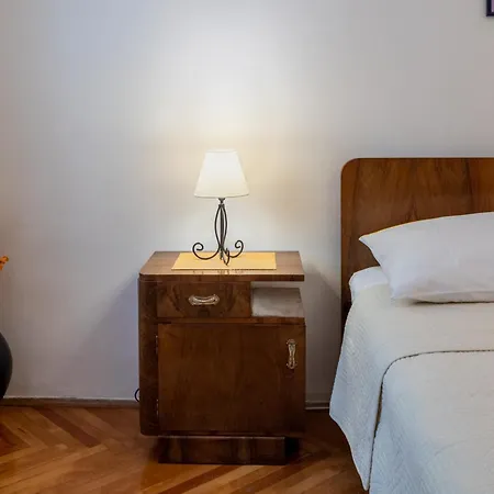 Апартаменти Apartment Central Split